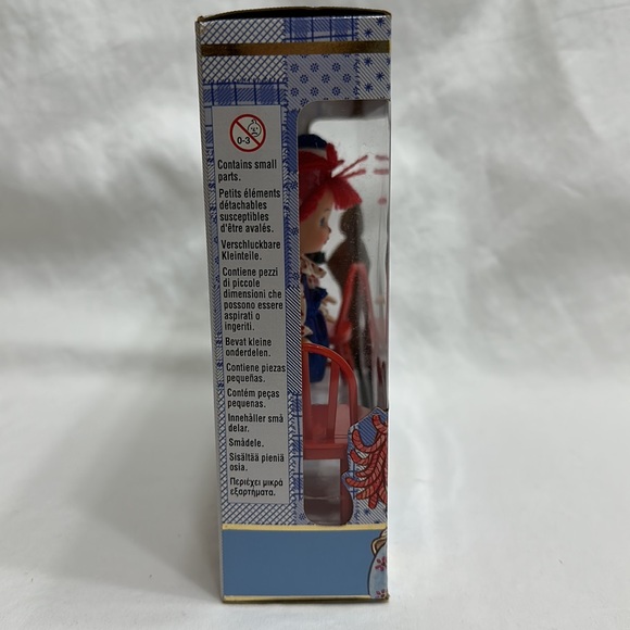Raggedy Ann & Andy Barbie - Picture 4 of 6
